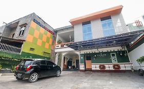 RedDoorz near Kartini Mall Lampung